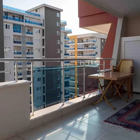 Kurt Safir Euro Apartment